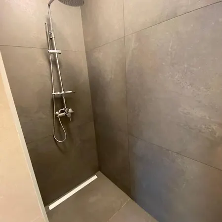 Paradiso Arx Пула