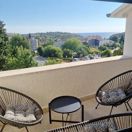 Paradiso Arx Apartman Pula