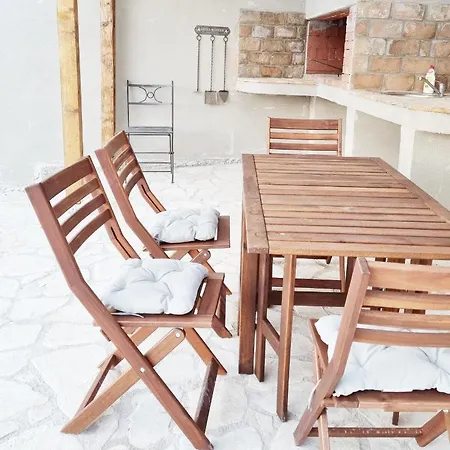 Paradiso Arx Apartman Pula