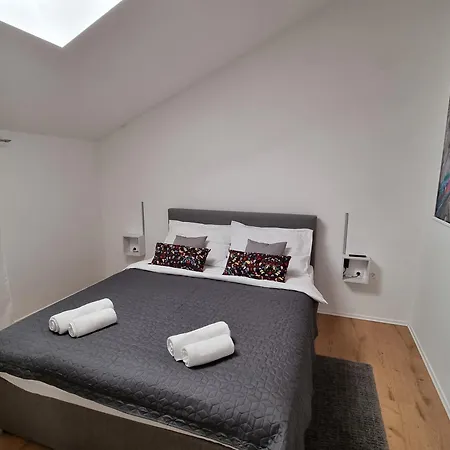 Paradiso Arx Apartman