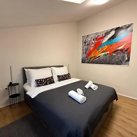 Paradiso Arx Apartman