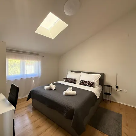 Paradiso Arx Apartman Pula