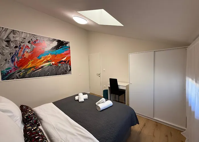 Paradiso Arx Apartman *