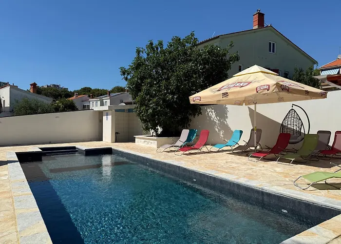 Paradiso Arx Póla
